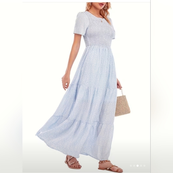 Dresses & Skirts - Elegant Blue Maxi Dress